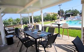 Catamaran Corfu Aparthotel